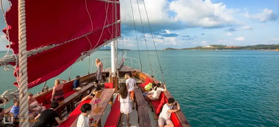 Red-Baron-Koh-Phangan-Touronlinesys-2