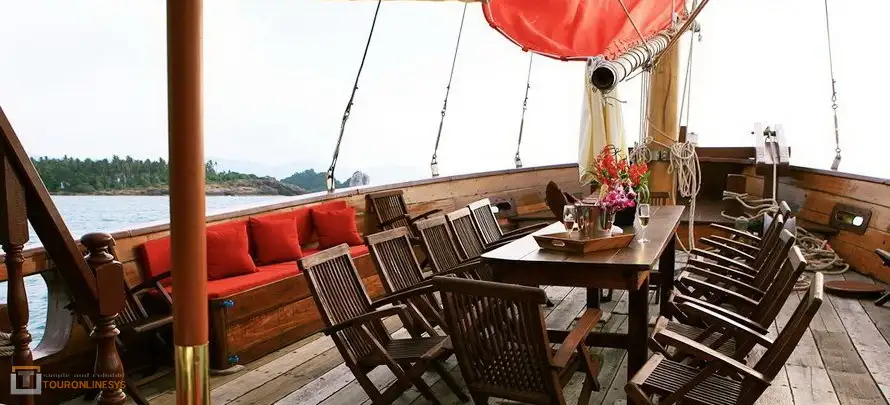 Red-Baron-Koh-Phangan-Touronlinesys-4