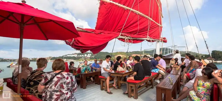 Red-baron-Samui-day-cruise-Touronlinesys- 1