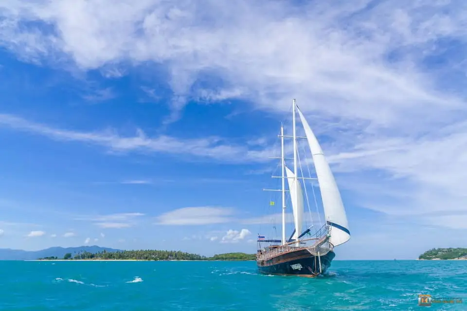 Angthong-Naga-Boutique-Yachting-Tour-Online-SYS-B-10